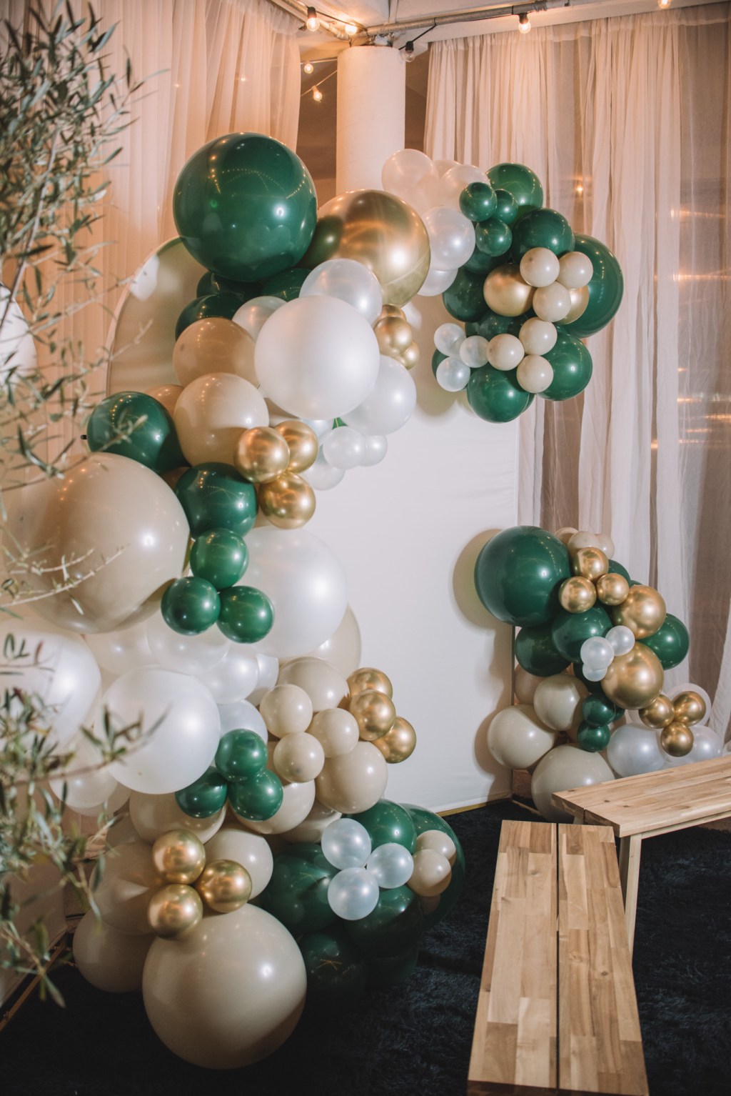 #HolidayParty #Elegance #Christmas